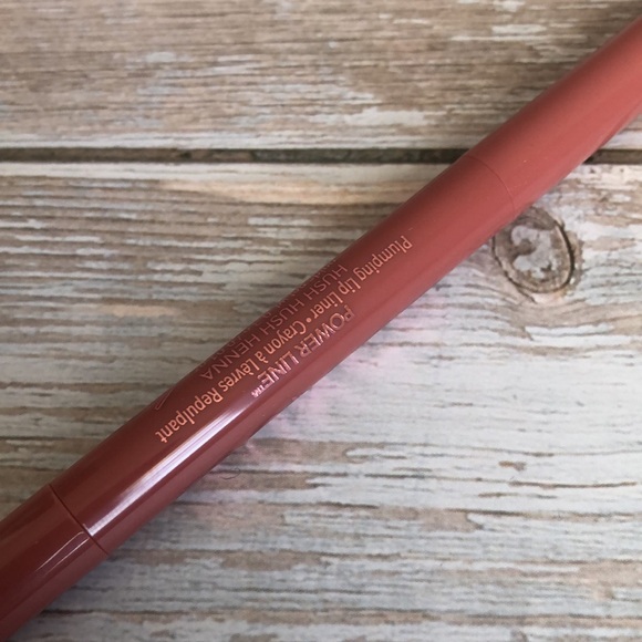 ❤️$13 NWT Buxom Plumping Lip Liner in Shade Hush Hush Henna .3g - Picture 5 of 5